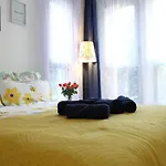 Charming Apartment Very Close To The City Center