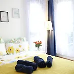 Charming Apartment Very Close To The City Center