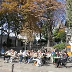 Appartement Avec Vue Exceptionnelle A Montmartre.