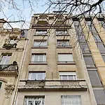 Pick A Flat\'S Apartment In Champs Elysees - Avenue Franklin Delano Roosevelt