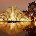 Last - Minute Deal 6 Peoples Large Super Central Paris Eiffel Louvre Flat