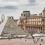 Last - Minute Deal 6 Peoples Large Super Central Paris Eiffel Louvre Flat