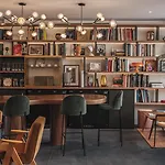 Seven Hotel