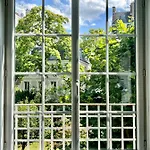 Spacious & Modern Flat Close To Parc Monceau