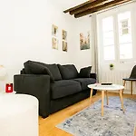 Le Marais & Pont Marie - City Apartment