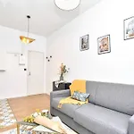 Charming Flat In Montmartre - Imhost