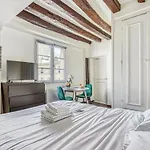 Latin Quarter - Studio Apartment