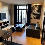 Fabulous Apartment In Heart Of Paris