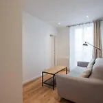 49 Rochechouart - Cozy Apartment Near Montmartre