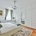 Luxury House In Paris