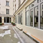 Apartment Centre De Paris By Studio Prestige