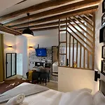 Studios Pasteur- Paris Xve