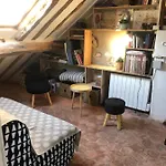 Studio Sous Les Toits De Paris Grands Boulevards