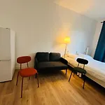 Dream Dwell Paris-Eiffel Tower Mirabeau Bridge Cozy Home In The 16Th District Paris
