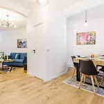 Magnificent Duplex - 2Br-6P - Near Montmartre