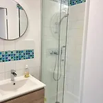 Sky View Apartment In 16Th
