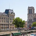 Tasty Luxury 3 Bedroom Full View Seine-Notre Dame