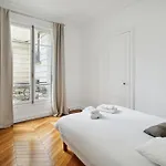 Ac Luxury 6 People Apartment At Champs Elysees By Weekome