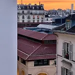 Nid Artistique Et Cosy Au Coeur De St Germain Des Pres, Paris 6