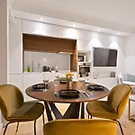 Appartement Quartier Arc De Triomphe 4 Free Netflix