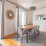 Stylish Flat 2 Bedr By Champs Elysees