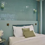 Apartment Center Of Paris By Studio Prestige
