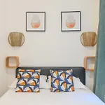 Cozy Parisian Retreat In The Heart Of The City