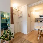 Couronnes - Cosy Studio Tout Equipe Et Privatif