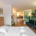 Couronnes - Cosy Studio Tout Equipe Et Privatif