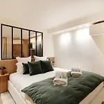 Pick A Flat\'S Apartment In Odeon - Rue Saint Andre Des Arts