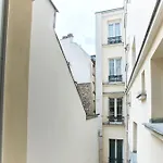 Montmartre 2Br Apartment