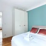 Montmartre 2Br Apartment