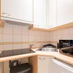 Cosy & Well-Connected 1Bd Apartmentsaint Lazare