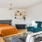 Renovated 31 M Love Cocoon In Paris 14Th