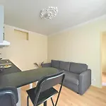 Chambre Lit Double Et Salon Avec Canape-Lit A 10 Minutes Des Champs Elysees