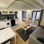 Appartement - Opera - Place De La Madeleine - Saint Martin - 4 Pers