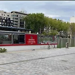 Studio Tout Equipe Bassin De La Vilette Centre Paris