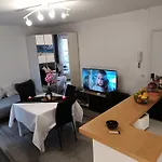 Bel Appartement F2 Avec Terrasse Paris