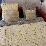 Paris Jolie Studio Cosy
