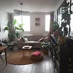 Sunny Flat In Paris