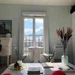 Cocon Tres Lumineux En Plein Coeur De Paris