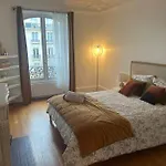 Guest Room Nearby Champs Elysees