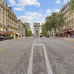 Sejours Parisiens / Suite Etoile / 5*