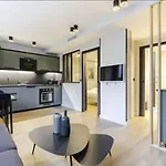 Hsh Parmentier-Couronnes II Appartement Design 4P-1Br