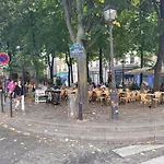 Studio Bien Equipe Au Calme A Montmartre