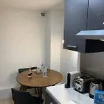 149 - Urban Cosy Flat In Paris