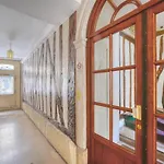 Luxurious Flat In Saint-Germain-Des-Pres