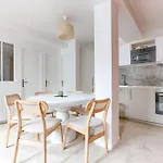 Mykeypers - Chic & Elegant Flat 2Br/6P- Republique