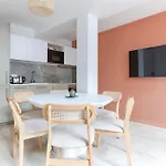 Mykeypers - Chic & Elegant Flat 2Br/6P- Republique
