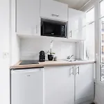 Cosy Apt Batignoles